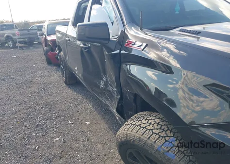 2022 Chevrolet Silverado 1500 Ltd 4Wd Short Bed Rst z USA, uszkodzony, nr VIN 1GCUYEET2NZ127300